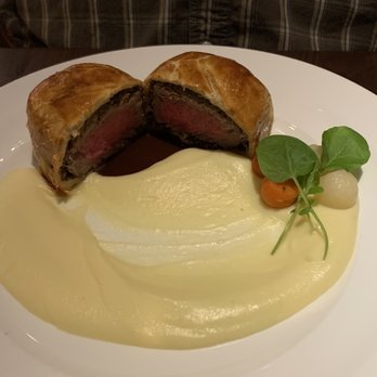 Gordon Ramsay Hell's Kitchen - Beef Wellington - New American Near Me - Atlantic City, New Jersey