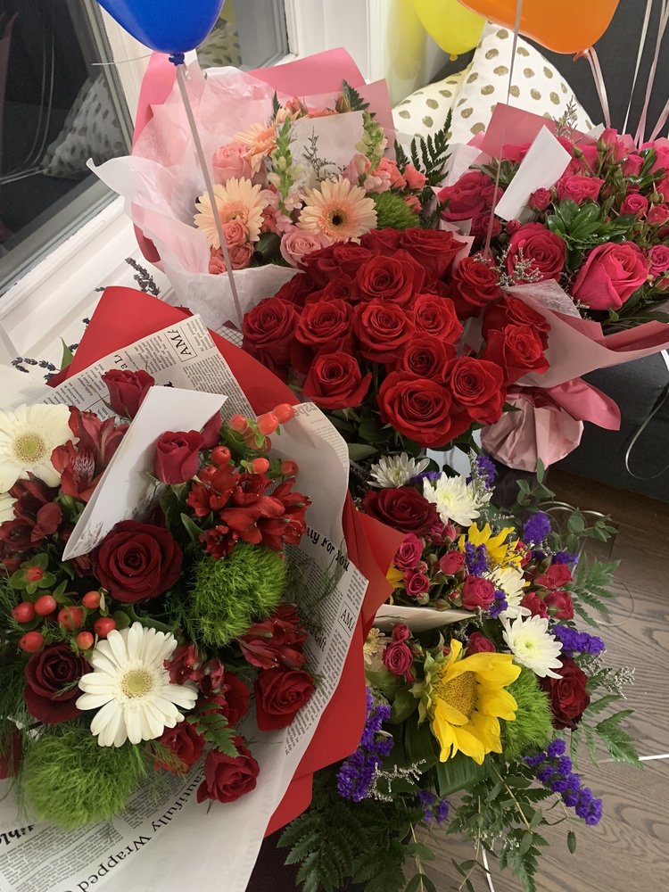 LUDA FLOWER SALON 56 Photos 1130 Hollidge Bloulevard, Aurora