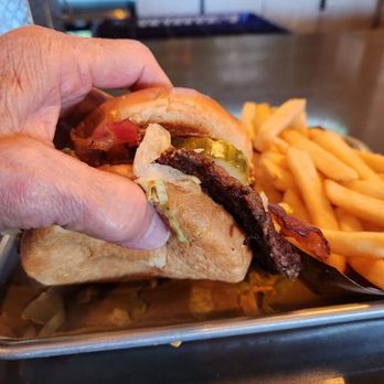 Grumpy’s Burgers & Brew - Showcasing the smashburger - Burgers Near Me - Auburn, California Grumpy’s Burgers & Brew - Showcasing the smashburger - Burgers Near Me - Auburn, California