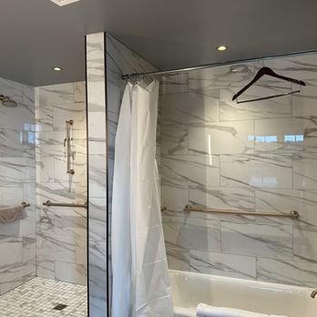 Delamar Mystic - Rooms have two showers - Hotels Near Me - Mystic, Connecticut Delamar Mystic - Rooms have two showers - Hotels Near Me - Mystic, Connecticut