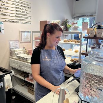 Sugarbird Cafe - Kay Dee behind the counter - Bakeries Near Me - Glendale, California Sugarbird Cafe - Kay Dee behind the counter - Bakeries Near Me - Glendale, California