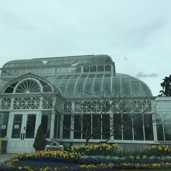 Volunteer Park Conservatory - Exterior - Parks Near Me - Seattle, Washington