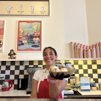 OddFellows Ice Cream - Domino Park - Ice Cream & Frozen Yogurt Near Me - Brooklyn, New York