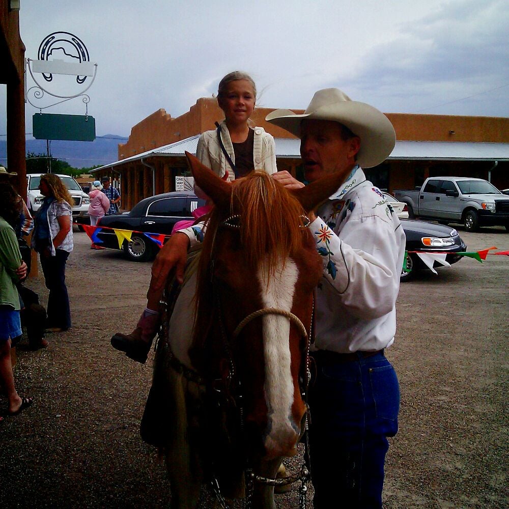 WAGON MOUND RANCH SUPPLY 6855 4th St NW, Albuquerque, New Mexico