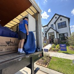 Polancos Movers
