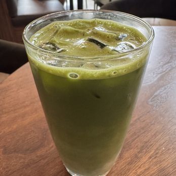 Illy Caffè - Iced matcha latte - Cafes Near Me - Chicago, Illinois