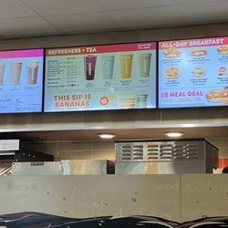 Dunkin' - Menu board