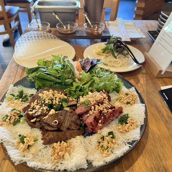 Que Viet - Grilled Pork Sausage & Sliced Pork Woven Vermicelli / Banh Hoi Nem & Thit Nuong. (Order this) - Vietnamese Near Me - San Francisco, California