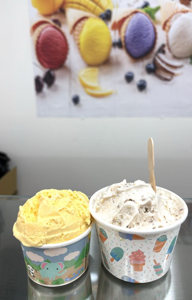 Kini’s Home Style Icecream Logo