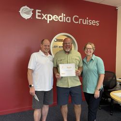 Expedia Cruises - Team Calvert moving up the Navigator Club.