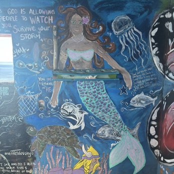 Maili Pillboxes - Pillbox art - Hiking Near Me - Waianae, Hawaii