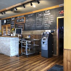 Powhatan Restaurant - Inside