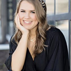 The Look Makeup & Hair Studio - High School Senior Pictures