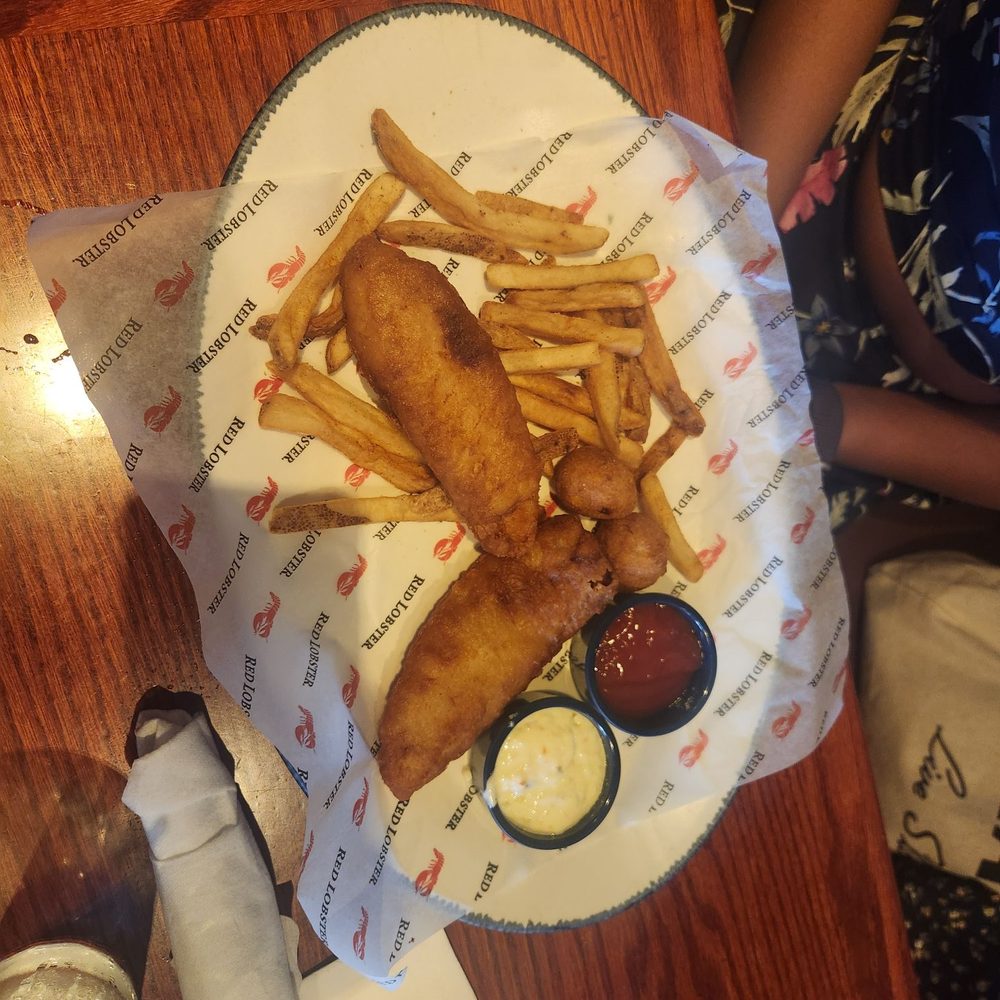 Red Lobster - Fish & Chips - Seafood Near Me - South Plainfield, New Jersey
