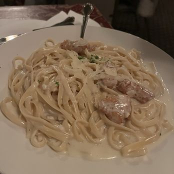 Lib's Supper Club - Fettuccine Alfredo with chicken - Italian Near Me - Elmira, New York Lib's Supper Club - Fettuccine Alfredo with chicken - Italian Near Me - Elmira, New York