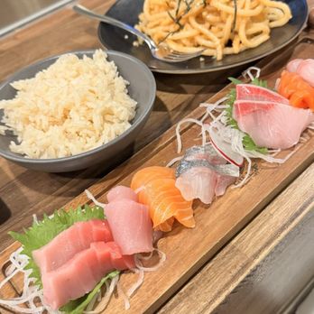 Hakkai Nigiri Bar & Tapas - Sushi Bars Near Me - San Carlos, California