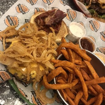 Bad Daddys Burger Bar - Burgers Near Me - Chamblee, Georgia