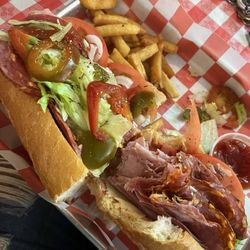 Momma Pat's A Little Taste of Philly Grille - Spicy Italian Hoagie
