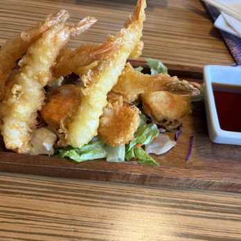 Maya Sushi - COMBO TEMPURA - Sushi Bars Near Me - Fresno, California Maya Sushi - COMBO TEMPURA - Sushi Bars Near Me - Fresno, California