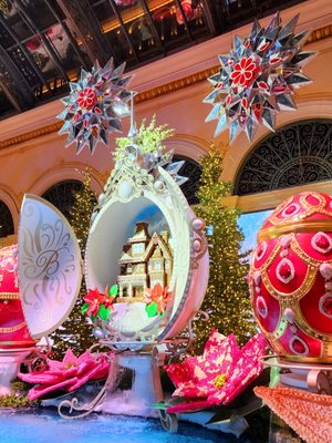 Bellagio Pool by null