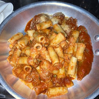 Carmelina's - Italian Near Me - Boston, Massachusetts