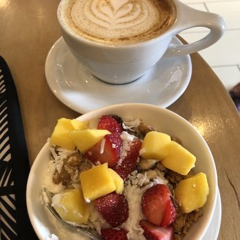 Coldspoon Coffee - House made pumpkin spice and Greek yogurt bar - Juice Bars & Smoothies Near Me - Sterling, Virginia