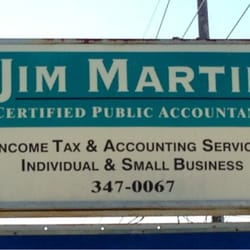 Martin Jim CPA - Street sign on Lapalco