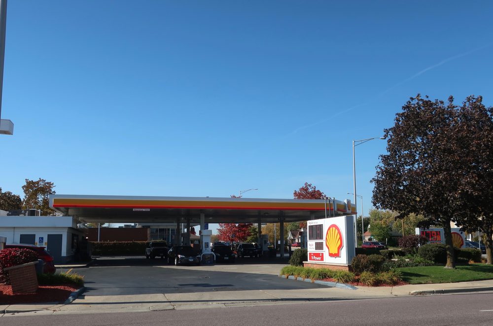 SHELL Updated July 2024 25 Photos & 15 Reviews 6941 Dempster St