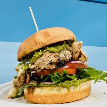 Farm To Truck - The Tuscan Chicken Sandwich
:Roasted Pulled Chicken / Provolone / Red Onion / Tomato / Pesto Drizzle
#foodislove
#farmtotruckco - Food Trucks Near Me Farm To Truck - The Tuscan Chicken Sandwich
:Roasted Pulled Chicken / Provolone / Red Onion / Tomato / Pesto Drizzle
#foodislove
#farmtotruckco - Food Trucks Near Me