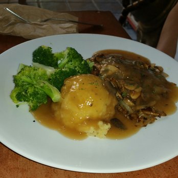 Green Temple - Yummm blue plate - Vegetarian Near Me - Redondo Beach, California