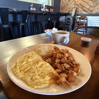 Biscuits and Bourbon - Cheese Omelette - New American Near Me - Henderson, Nevada