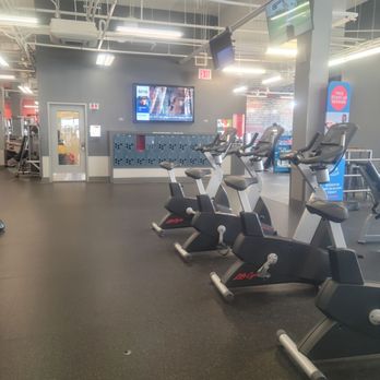 Blink Fitness - Valley Stream - Gyms Near Me - Valley Stream, New York Blink Fitness - Valley Stream - Gyms Near Me - Valley Stream, New York