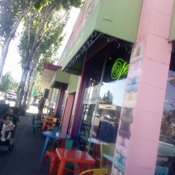Screamin' Mimi's Ice Cream - Ice Cream & Frozen Yogurt Near Me - Sebastopol, California Screamin' Mimi's Ice Cream - Ice Cream & Frozen Yogurt Near Me - Sebastopol, California