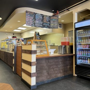 Perry's Joint - Counter - Sandwiches Near Me - Sierra Madre, California