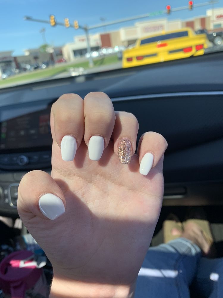 NAIL BAR & SPRAY TAN DICKSON Updated August 2024 13 Reviews 193