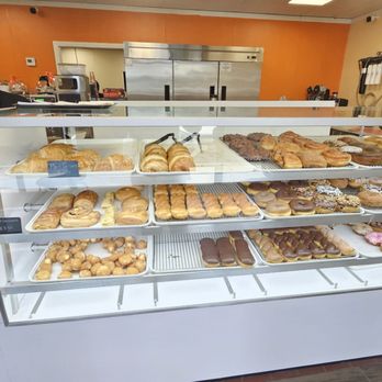 I Crave Donuts - Donut Case - Donuts Near Me - Long Beach, California