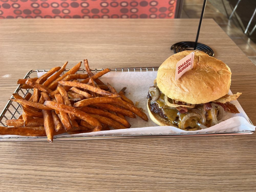SMASHBURGER Updated August 2024 90 Photos & 166 Reviews 8247 W