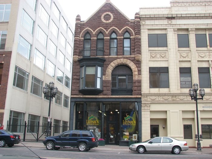 LIZZARDS ART GALLERY & FRAMING Updated October 2024 11 W Superior