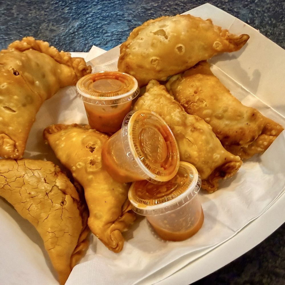 Pasta y Amor - Chicken and beef empanadas - Italian Near Me - Hartford, Connecticut Pasta y Amor - Chicken and beef empanadas - Italian Near Me - Hartford, Connecticut