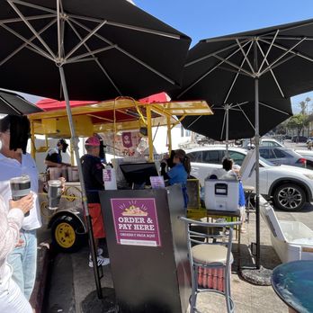 La Guerrerense - Waiting in line for opening - Food Stands Near Me - Ensenada, BCN