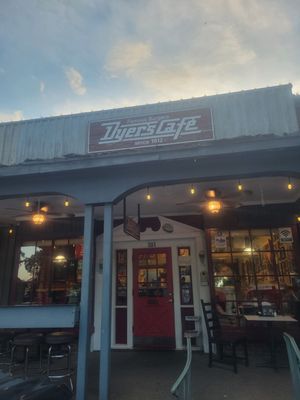 Dyer's Cafe by null