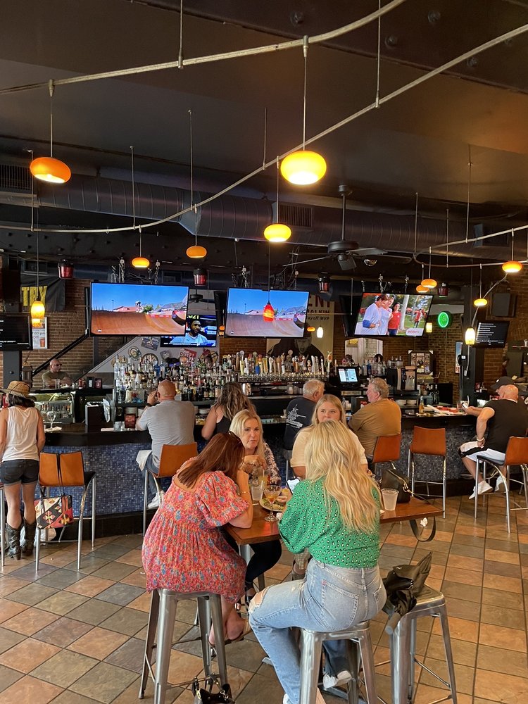 Roland's Seafood Grill