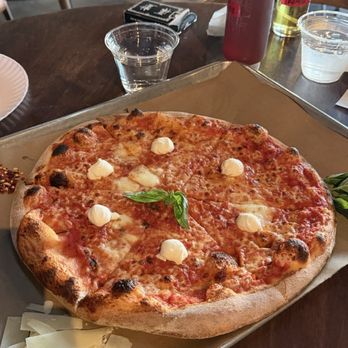 The Gypsy Poet - Margherita "The Queen" - Pizza Near Me - Houston, Texas The Gypsy Poet - Margherita "The Queen" - Pizza Near Me - Houston, Texas