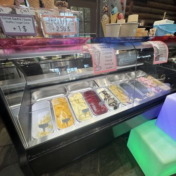 Choco Motive - ChocoMotive offers Ice Cream as well - Chocolatiers & Shops Near Me - Montebello, Quebec