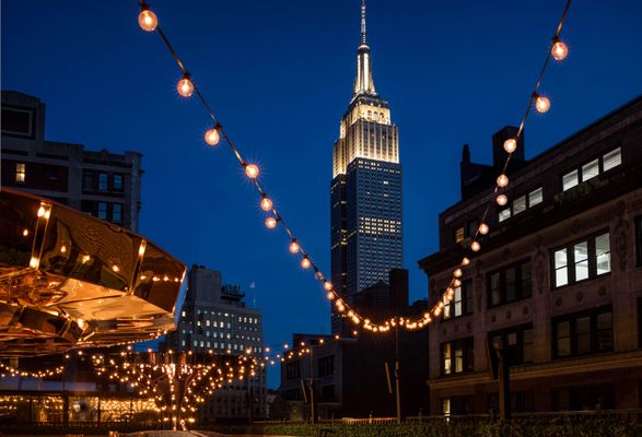 Magic Hour Rooftop Bar & Lounge by null