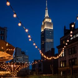 Magic Hour Rooftop Bar & Lounge - Empire State Building