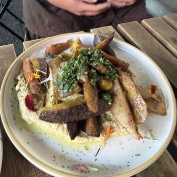 Le Great Outdoor - Roasted Carrots with hummus - Mediterranean Near Me - Santa Monica, California Le Great Outdoor - Roasted Carrots with hummus - Mediterranean Near Me - Santa Monica, California