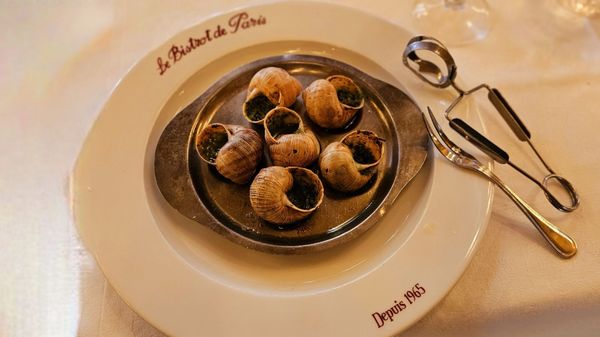 Le Bistrot de Paris by null