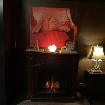 Little Red Day Spa - Beautiful Art - Day Spas Near Me - Seattle, Washington Little Red Day Spa - Beautiful Art - Day Spas Near Me - Seattle, Washington