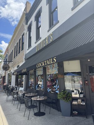 Oliver's Corner Bistro by null